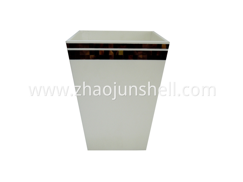 pen shell trash bin, dustbin